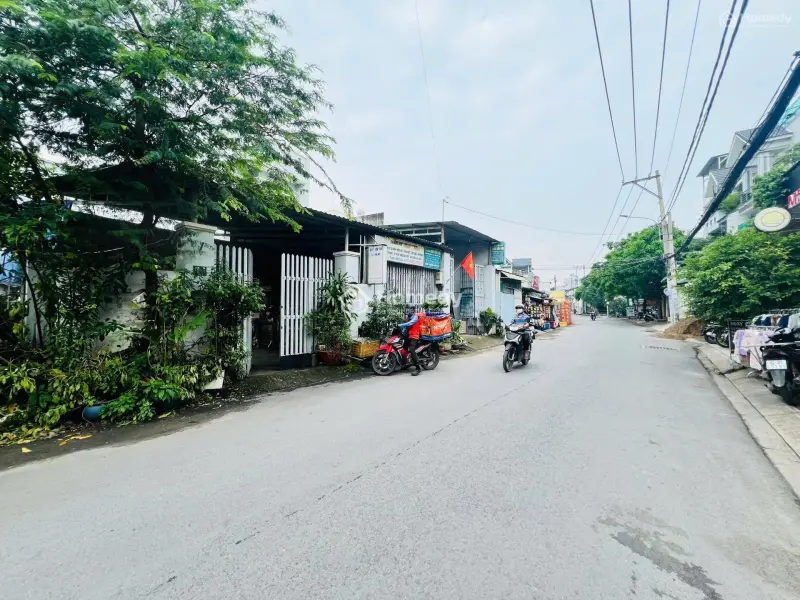 Lô Đất Siêu Vị Trí Sát Đình Phong Phú Ngang 7.4M Mặt Tiền Xây Chdv, Ks Cực Đẹp! Giá Chỉ 64Tr/M2