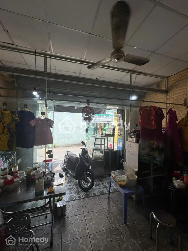 Nhà Mặt Tiền - Nguyễn Thượng Hiền