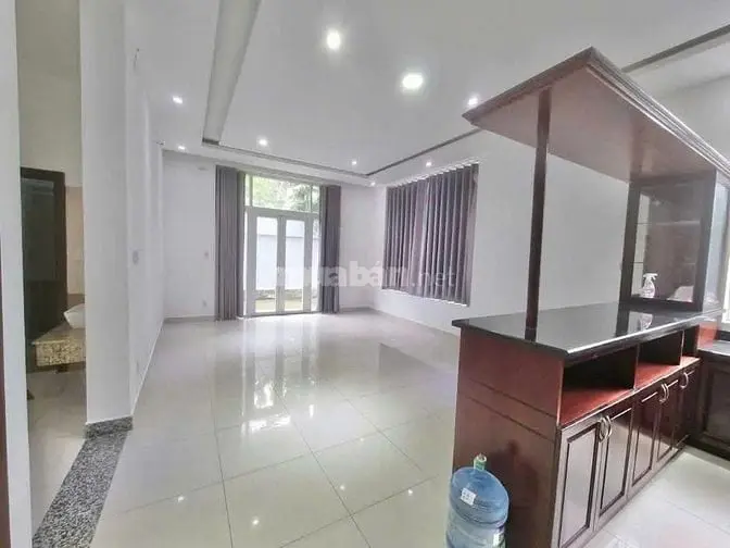 Nhà Hầm 4 Lầu Mặt Tiền Trường Sơn Cx Bắc Hải, Quận 10. Giá Chỉ 3X