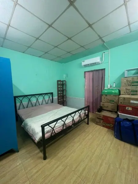 Phòng Đủ Tiện Nghi + Máy Lạnh Mới Giá 2.7 Triệu, 30 M² Tại Lê Văn Lương,
