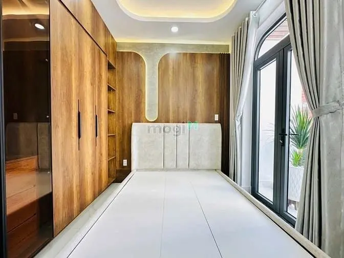 Nhà Mới Khu Phân Lô – 5 Tầng Ngay Trung Tâm Giáp Tên Lửa Tỉnh Lộ 10