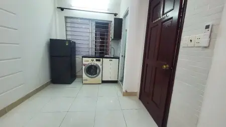 Cho Thuê Phòng Lầu 1 Cửa Sổ Trời, Máy Giặt Riêng Ở Thích Quảng Đức, Pn - Gần Sân Bay, Cv Gia Định