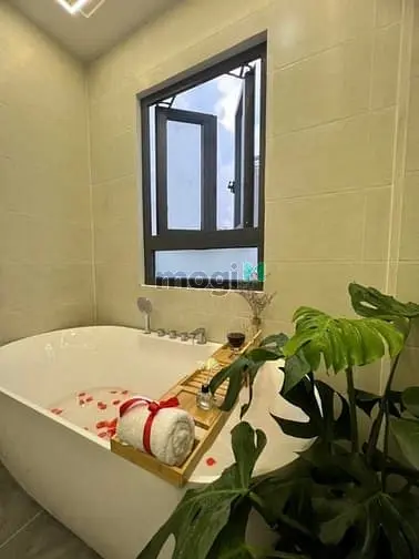 Siêu Mẫu Đẹp-Hiện Đại-Sang Trọng Nhỉnh 4T Hl 2 – 3Tầng