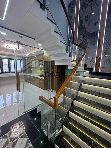 Nhà Mới Khu Phân Lô – 5 Tầng Ngay Trung Tâm Giáp Tên Lửa Tỉnh Lộ 10