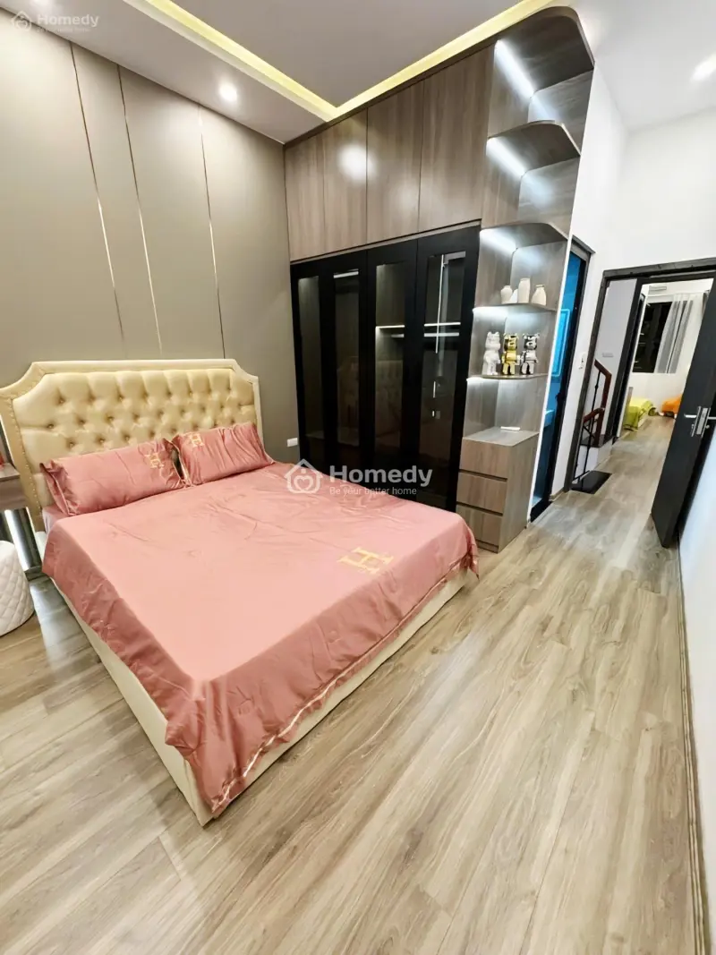 Cực Hiếm Nhà Đẹp Đội Cấn Ngõ Thông Ô Tô Đỗ Cổng Mặt Tiền Rộng 45M² X 5 Tầng Hơn 10 Tỷ