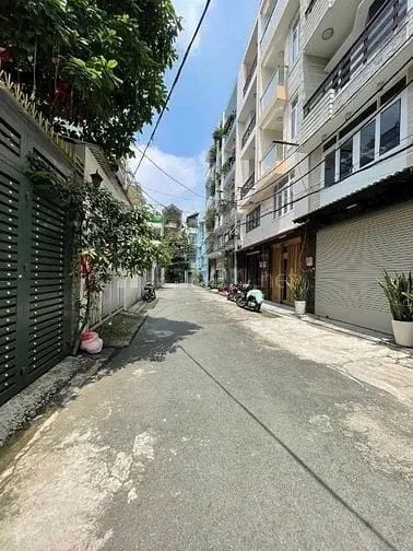 Nhà Trung Tâm Q10. Ngang 7.2X16.6M, 2 Tầng