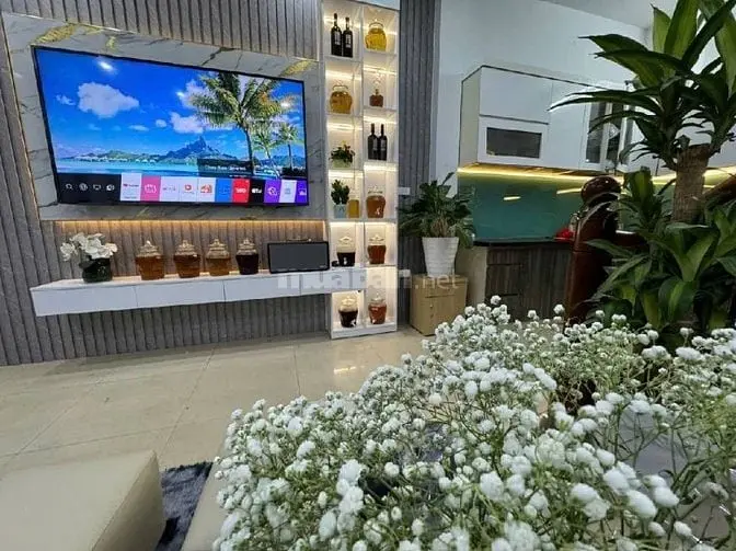 Nhà Đẹp Phố Việt Hưng 5 Tầng, Hiếm Trong Tầm Giá, Gần Bigc Long Biên