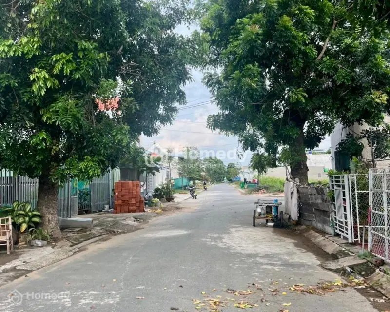 Bán Nhà Tiền Chế 132M2 Kdc Hoàng Long, Đường Số 5, Shr - Giá Chỉ 2 Tỷ 350