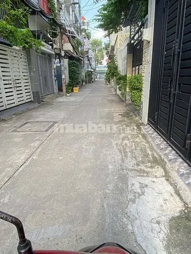 Nhà Trung Tâm Q10. Ngang 7.2X16.6M, 2 Tầng