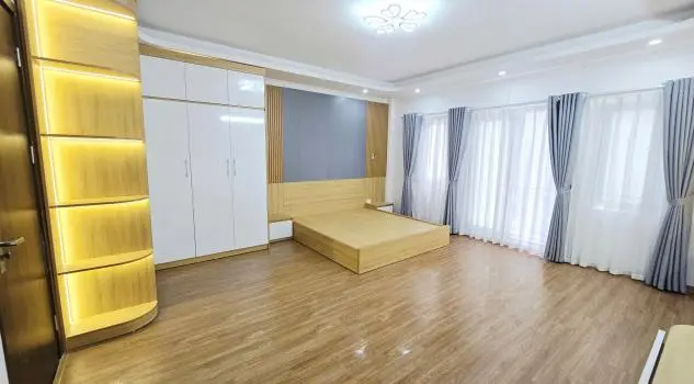 Bán Nhà Thạch Bàn - Lô Góc - 2 Mặt Thoáng - Full Nội Thất. 45M X 5T. Lh 0965858116