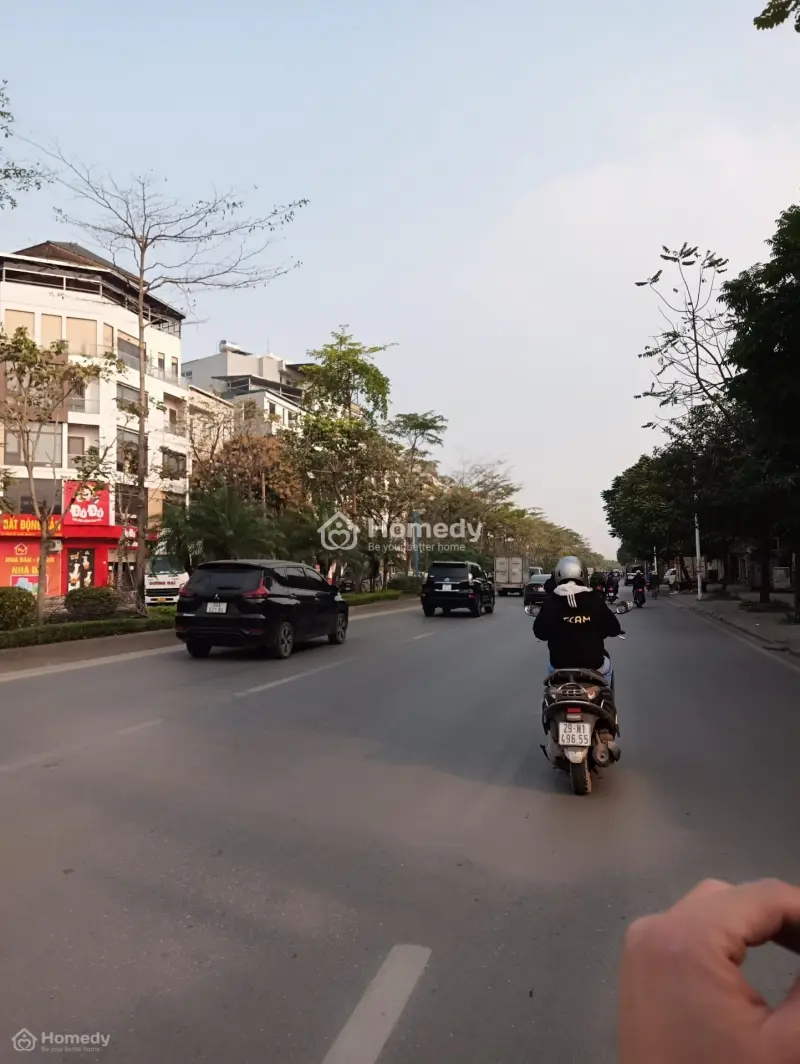 Bán Đất Tặng Nhà Cấp 4 Có 3 Phòng Ngủ Và Gác Xép Ở Trâu Quỳ, Gia Lâm