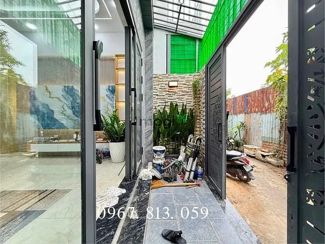 Nhà Hẻm Xe Hơi Đường Hà Huy Giáp, Dt:4.5X12M Trệt, 2 Lầu, 4Pn, 4Vs