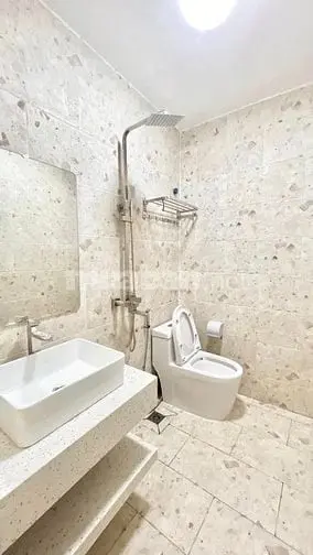 Bán Nhà Đầu Ngõ An Dương, Giá 15.8 Tỷ, 43M2X5T, Ô Tô Vào, Thang Máy