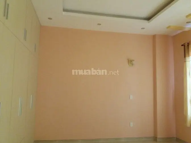 Nhà Rộng Cho Thuê Ở Hoặc Kinh Doanh
