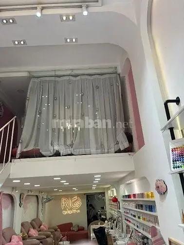 Cho Thuê Mặt Bằng Kinh Doanh Mặt Tiền Quận 1