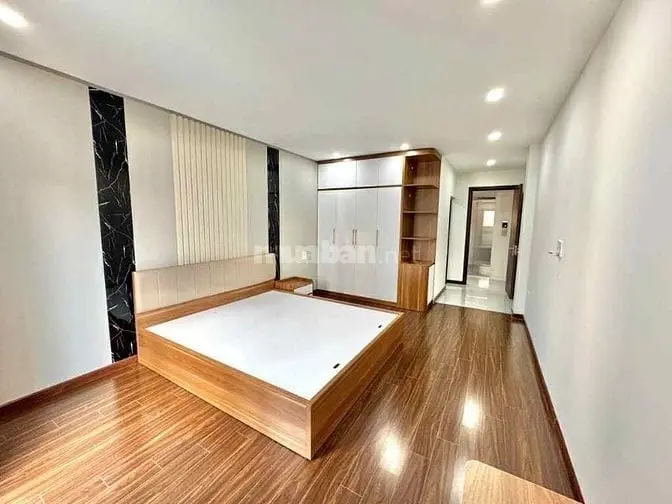 Siêu Phẩm Nhà Mới Ngọc Thuỵ, Long Biên - Lô Góc 6 Tầng - Full Nội Thất