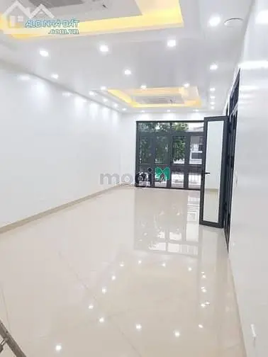Cho Thuê Nhà Ngõ 445 Lạc Long Quân 65M X5T Ô Tô Đỗ Cửa