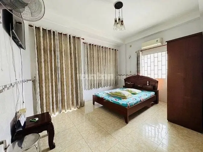 Bán Gấp Bán Gấp Nhà Hoàng Dịu 2 50M2