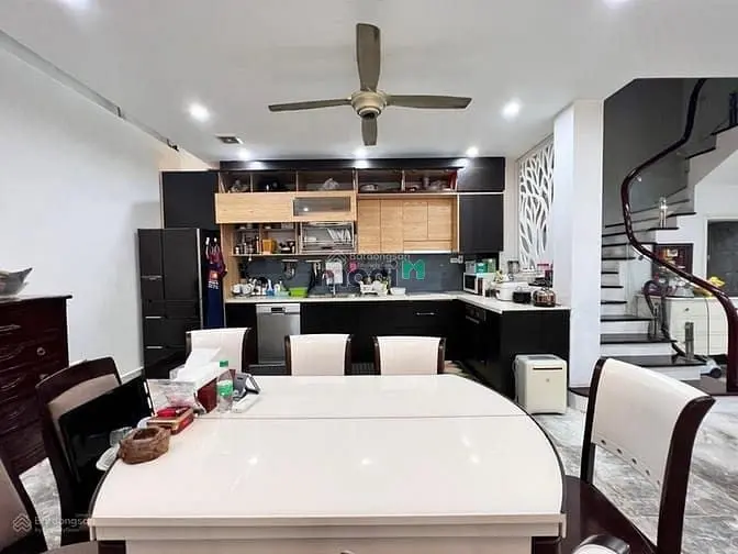 Bán Nhà Gấp Lê Trọng Tấn - Tx , 54M2 ,Giá Nhỉnh 14Tỷ , Ngõ Nông, Oto