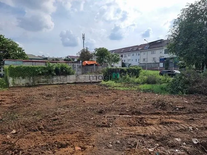Cần Bán Nền Đất Biệt Thự Đường Số 12