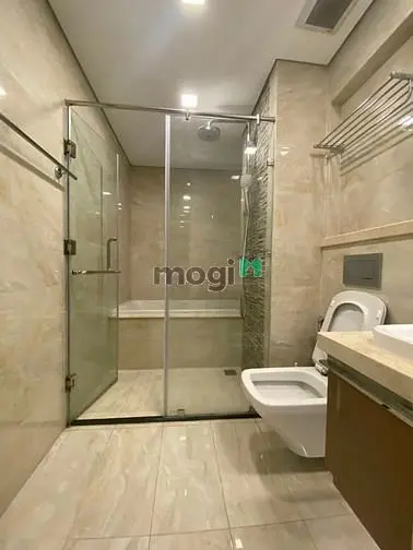 Cho Thuê 3 Phòng Ngủ Giá Rẻ 33 Triệu Ở Vinhomes Golden River Bason Q1
