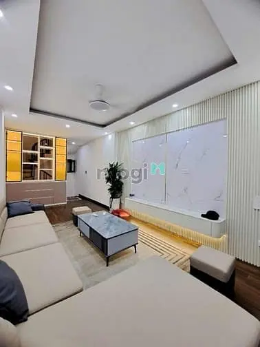 Bán Nhà Giáp Nhị , 40M , Giá Nhỉnh 6 Tỷ , Ngõ Nông , Oto Gần