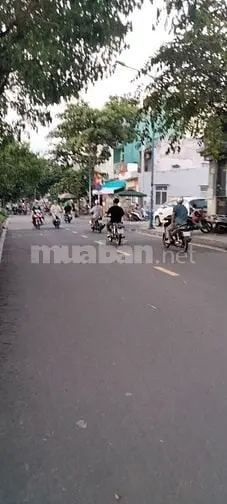 Nhà Mt Kinh Doanh Ngay Trung Tâm Chợ Lớn 2 Lầu + St