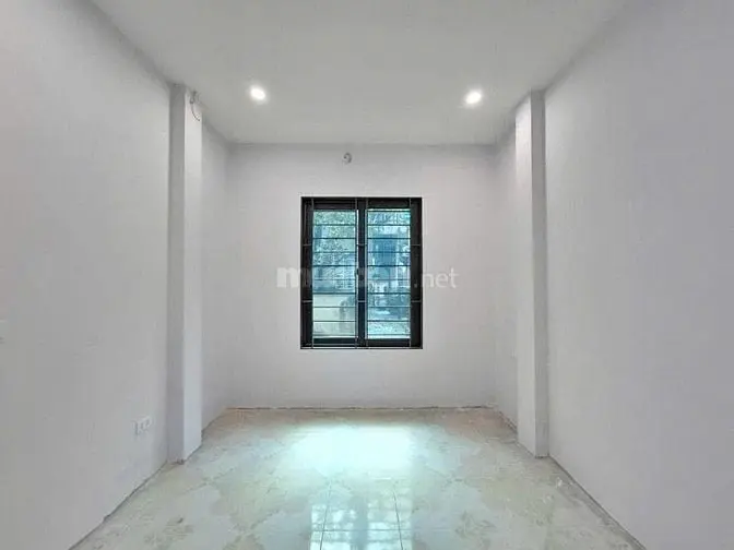 Nhà Mới Đẹp, Ngõ To Như Phố, 2 Ô Tô Tránh Nhau, Nhà 2 Thoáng, Gần Phố