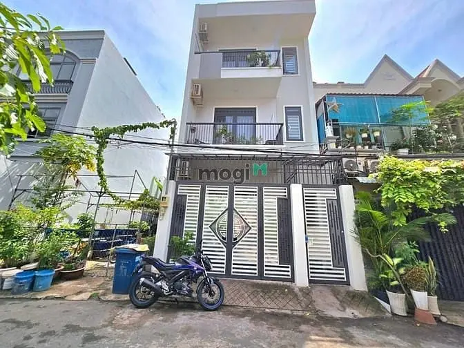 Bán Căn Hộ Dịch Vụ Hẻm 72 Làng Tăng Phú , Tnpa,Q9 - Ngang 5.5M