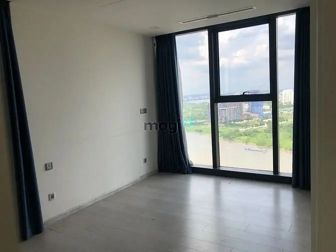 Cho Thuê 3 Phòng Ngủ Giá Rẻ 32Triệu Ở Vinhomes Golden River Bason Q1