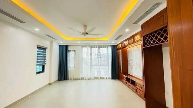 Hạ Chào 2 Tỷ Phùng Chí Kiên - 6 Tầng 50M2 - Vỉa Hè Ô Tô Tránh - 2 Mặt