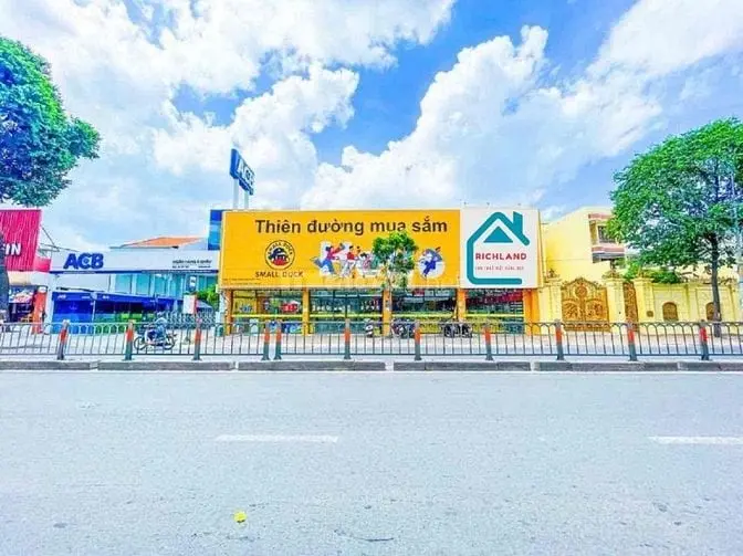 Cho Thuê Nhà Mặt Tiền 136A-138 Quang Trung, P10, Gò Vấp, Tphcm