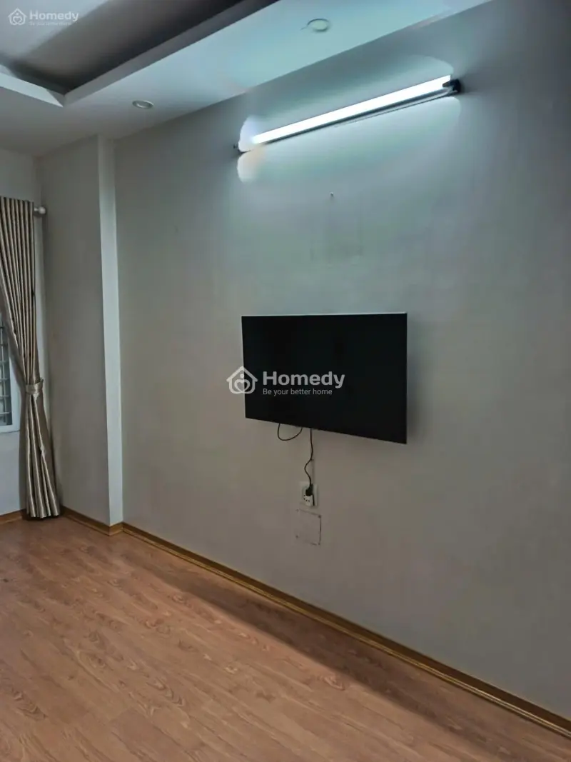 Bán Nhà Đội Cấn - Nhà Đẹp Ở Ngay - Vị Trí Thuận Tiện - Chỉ Cần Xách Vali Về Ở Luôn