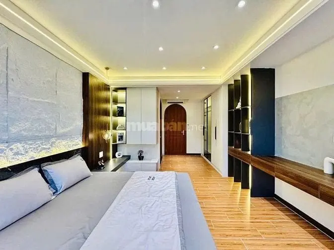 Bán Gấp Nhà 85M2 Đường Trần Quang Diệu, Quận 3 Hẻm Xe Hơi 6M, Shr