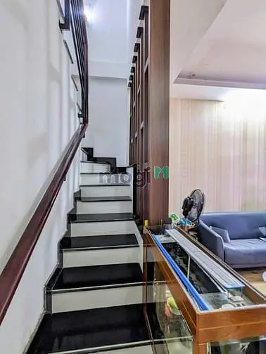 Bán Gấp Nhà Đẹp Quận 10 - 2 Tầng - 7.3 Tỷ (Tl)-Hẻm Đẹp, Sát Mt & Cmt8