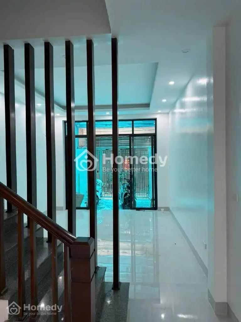 Bán Nhà Dân Xây Nguyễn Ngọc Vũ 60M X 4T Mt4M Ô Tô Đỗ 30M Gần Hồ Ở Sướng