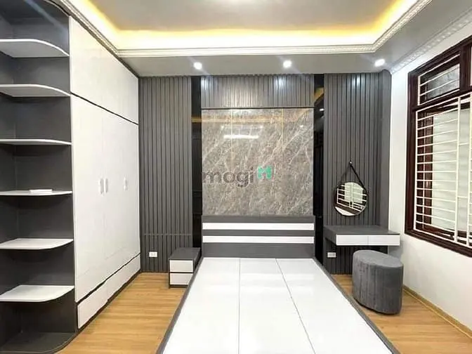 Bán Gấp Nhà Tựu Liệt , Hm, Dt: 30M2, Giá Nhỉnh 5Tỷ , Oto Gần , Nhà Tho