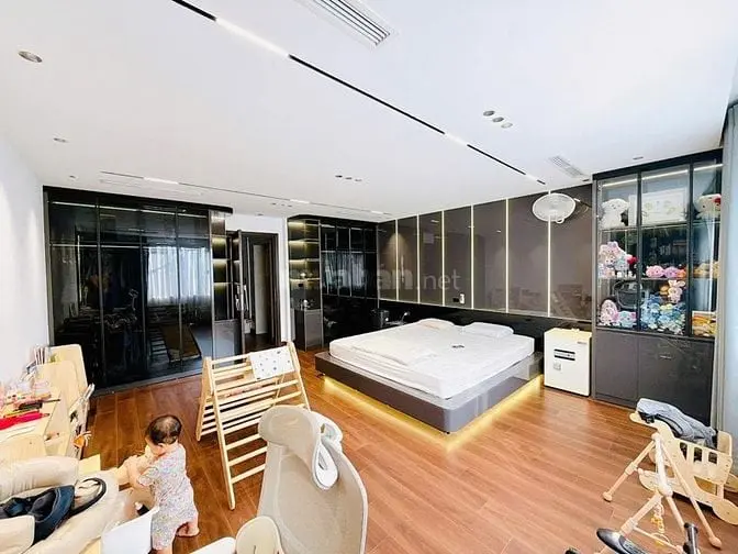 230Tr/M2 Ô Tô Tránh. Bán Nhà Mễ Trì 7 Tầng, 215M2, Mặt Tiền 9M, 49 Ty