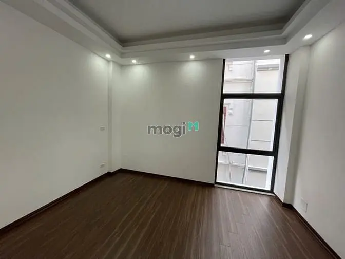 Bán Gấp Nhà Định Công, 46M2 , Giá Hơn 8 Tỷ , Lo Góc ,Oto Qua Nhà