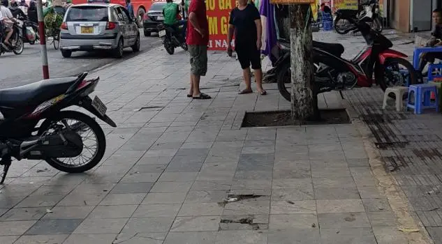 Tòa Nhà 10 Tầng Phố Nguyên Trãi Thang Xuân 100 Tỷ.