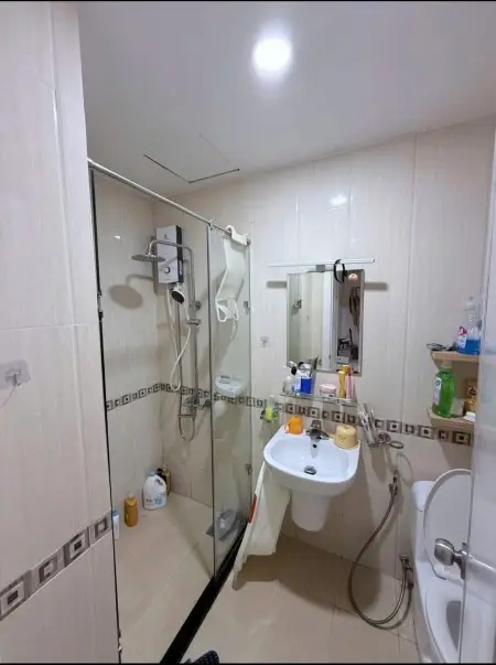13Tr/Th, 83M2, Nội Thất, 2Pn, 2Wc, Trường Sa, Q3, C/C Screc. Căn Góc.