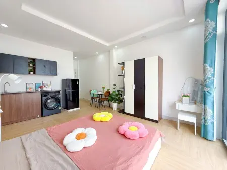 Chdv Đường Số 13 Q7 - Đầy Đủ Nội Thất, Ban Công Lớn, Nhà Mặt Tiền