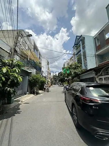 Bán Đất Tặng Nhà C4 Ngang 10M 240M2 Hẻm 496 Dương Quảng Hàm 21Tỷ Hơn.