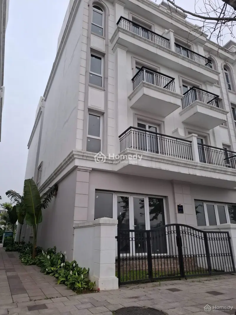 Em Có Căn Áp Góc Shophouse Xây Thô Ở Trung Tâm Trâu Quỳ