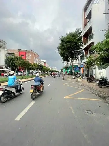Bán Nhà Mt Lê Thúc Hoạch-Tân Phú. Dt 4X11- Trệt+Lửng- Vị Trí Đẹp