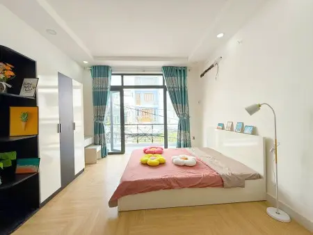 Chdv Đường Số 13 Q7 - Đầy Đủ Nội Thất, Ban Công Lớn, Nhà Mặt Tiền