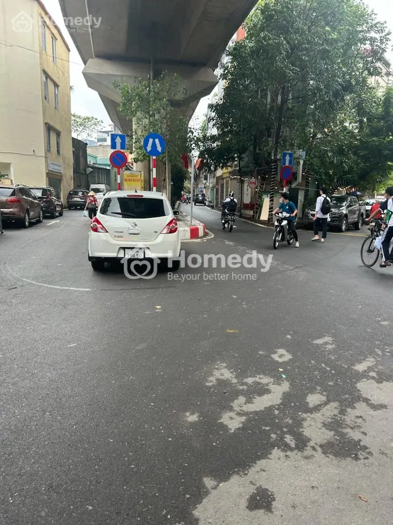 6060299 ảnh đại diện 1