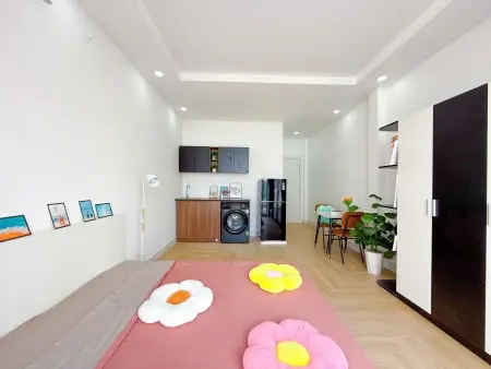 Chdv Đường Số 13 Q7 - Đầy Đủ Nội Thất, Ban Công Lớn, Nhà Mặt Tiền
