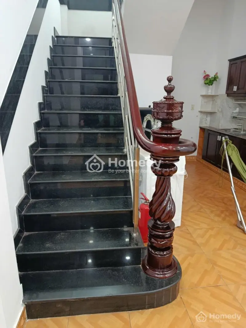 Cho Thuê Nguyên Căn Nhà 134/2C Hoàng Hoa Thám Thích Hợp Gia Đình Ở, Làm Trụ Sở Văn Phòng.