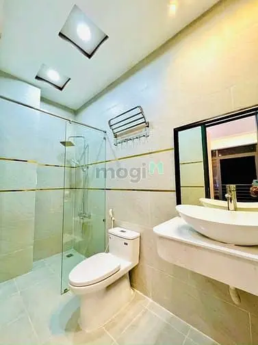 Bán Nhà Hẻm 2 Xe Hơi Tránh Nhau Quang Trung P10, 5 Tầng Thang Máy, 80M
